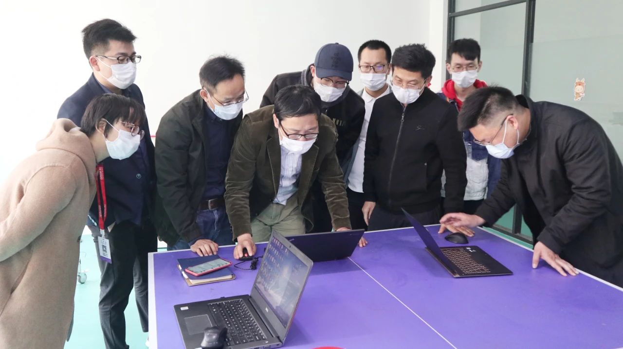 新品上线 ｜ 汤姆迅开展「灯带式播种墙」专题培训