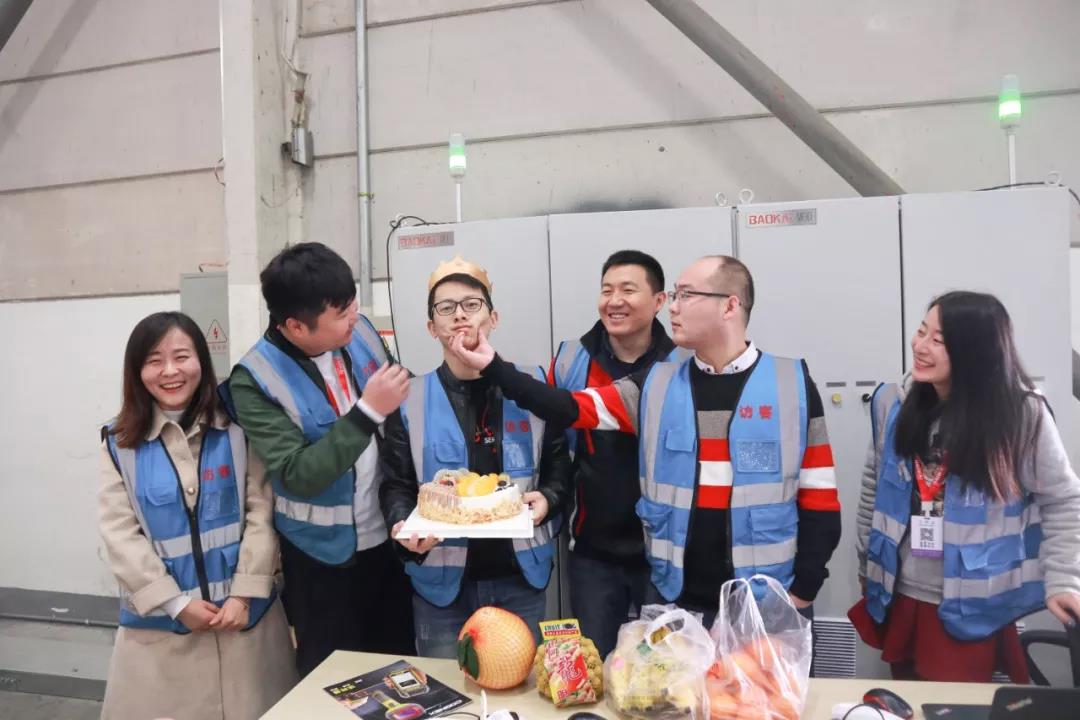 温暖相随 · 感恩有你 | EVO视讯项目现场生日会特别报道