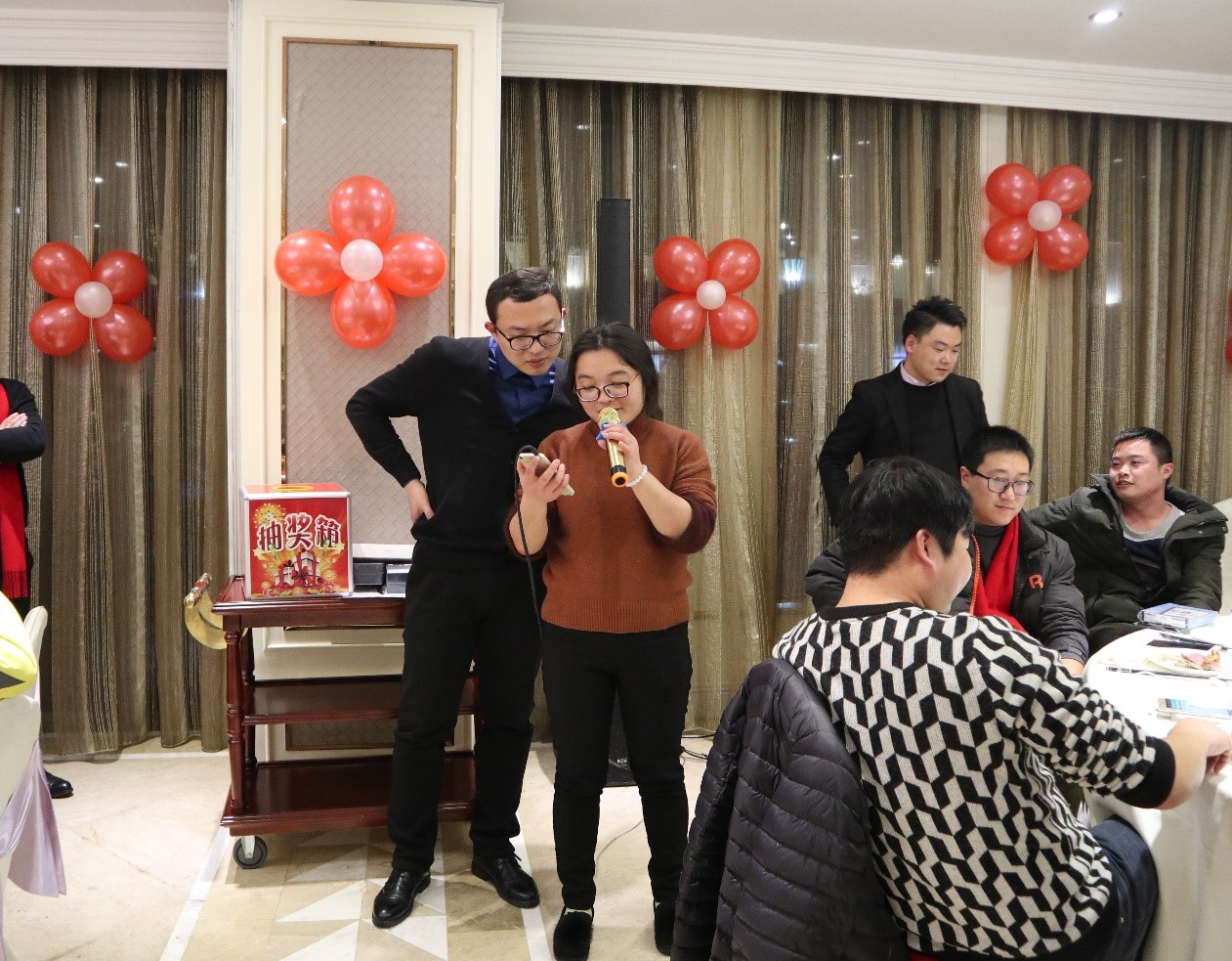 新闻 | “不忘初心创辉煌，牢记使命迎挑战”EVO视讯年会系列活动报道