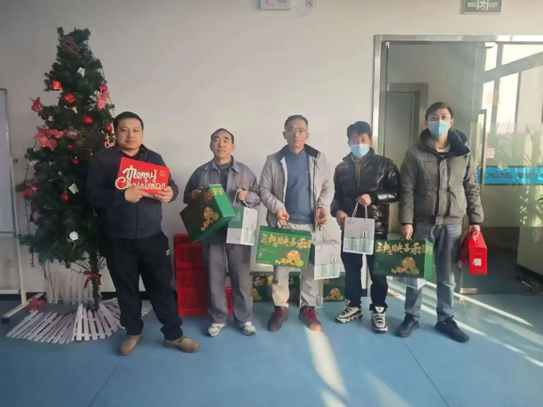 送温暖·迎新春 | EVO视讯“情系职工·冬送温暖”活动进行时