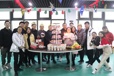 缤纷平安夜，欢乐圣诞节 | EVO视讯举办第四季度员工集体生日会